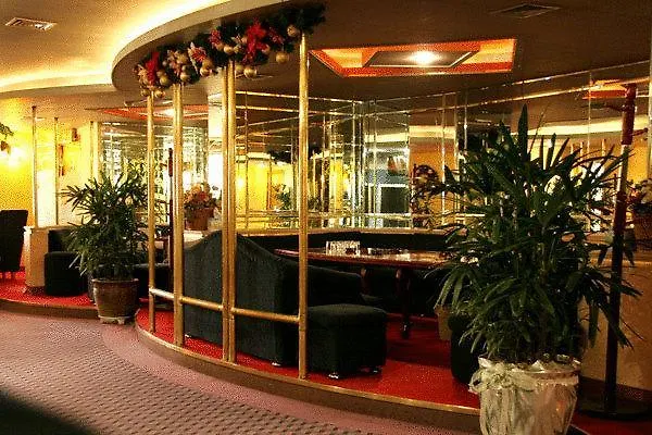 Paradise Hotel Incheon 4*,